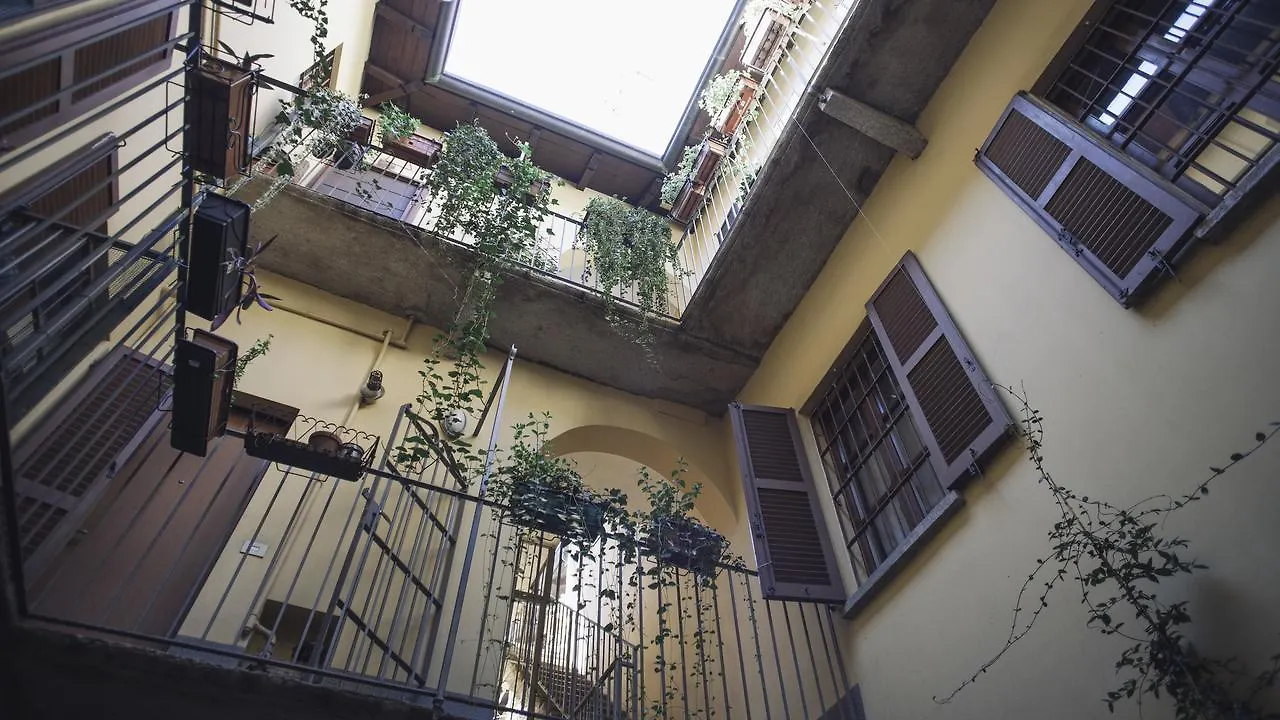 Italianway-Corso San Gottardo 16 Apartment Milan Italy